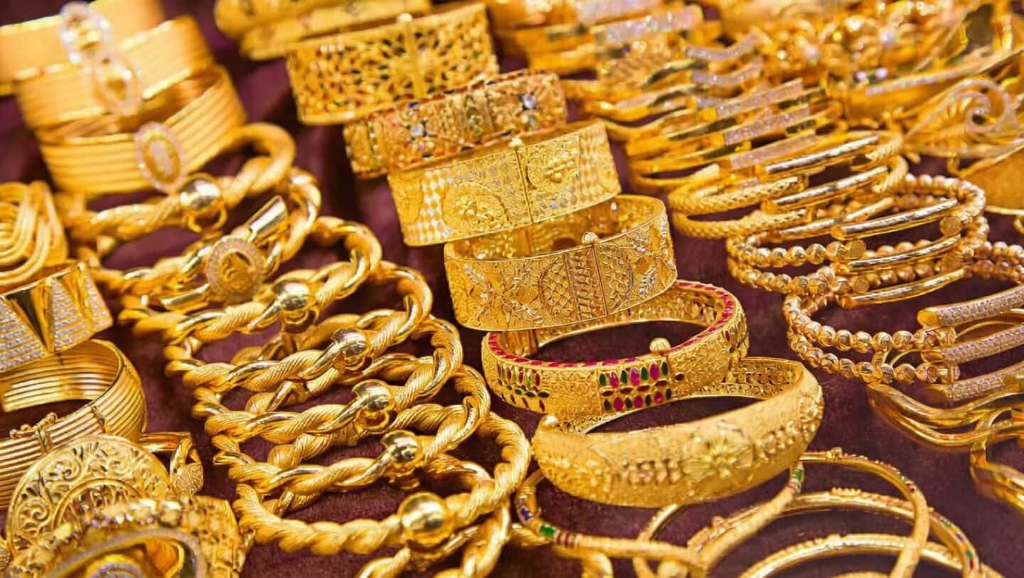 Gold prices soar in India amid rising global tensions