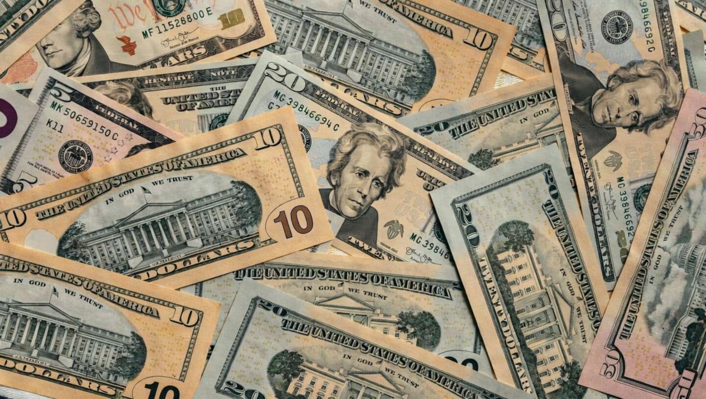 India received record $138B remittances in 2024, World Migration Report
