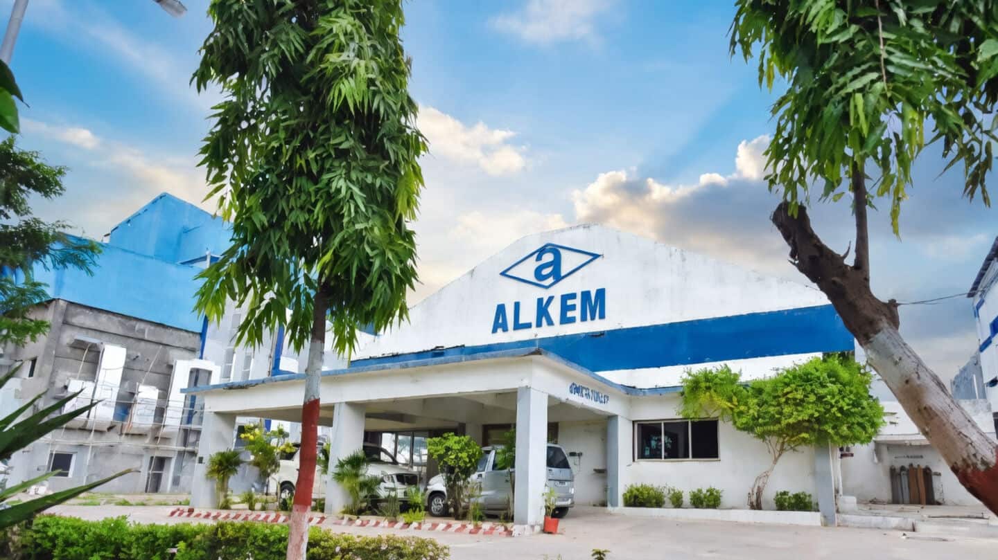 Alkem shares fall nearly 5% after Vikas Gupta announces resignation