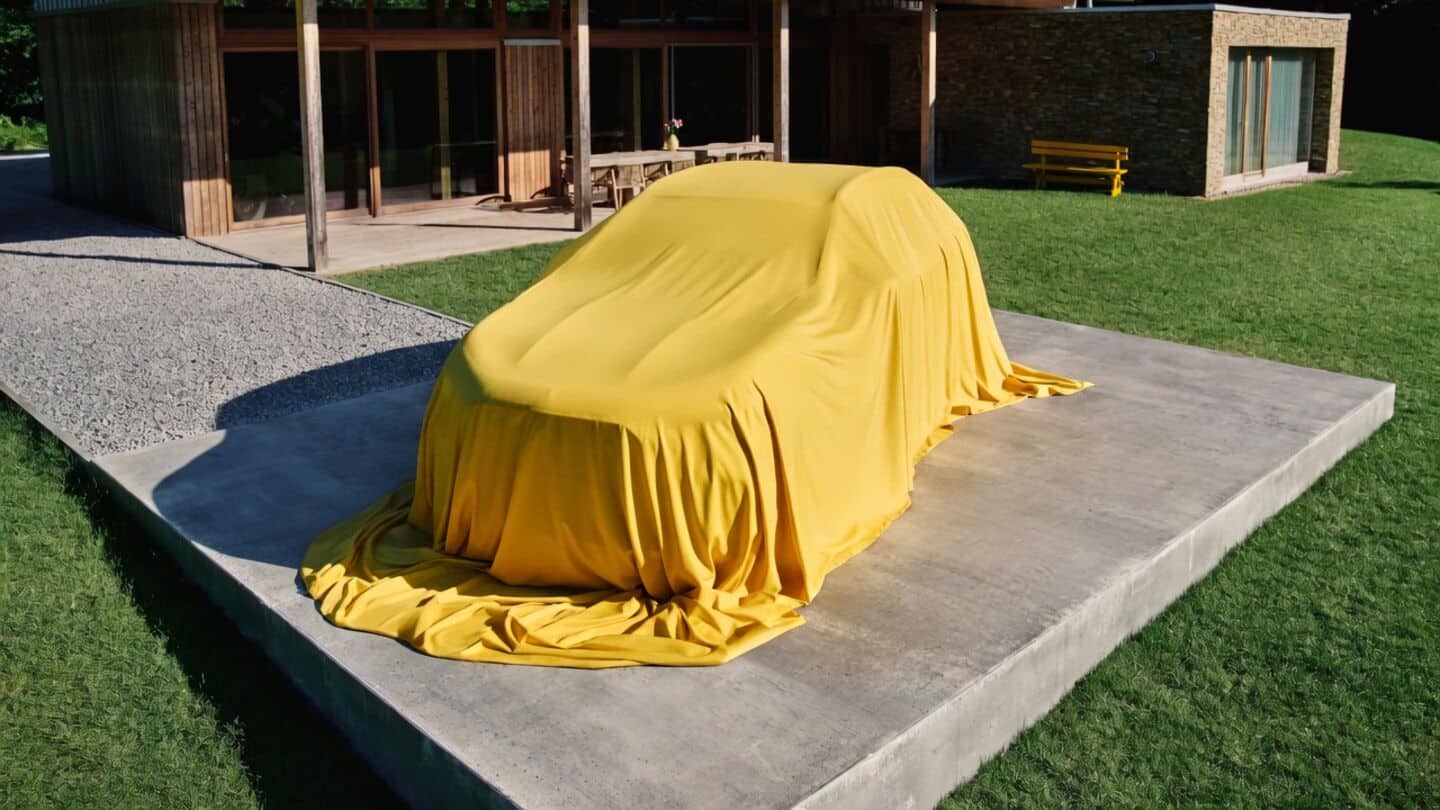 Mercedes-Benz unveils GLA crossover July 29 at 1:30pm ET
