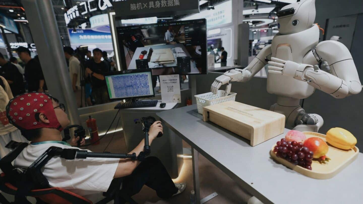 Beijing World Robot Conference 2026 reveals more than 2,000 robots