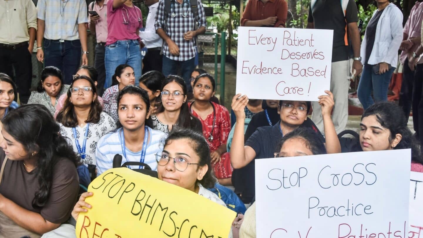 Doctors in Maharashtra strike after homeopaths given allopathic prescribing rights