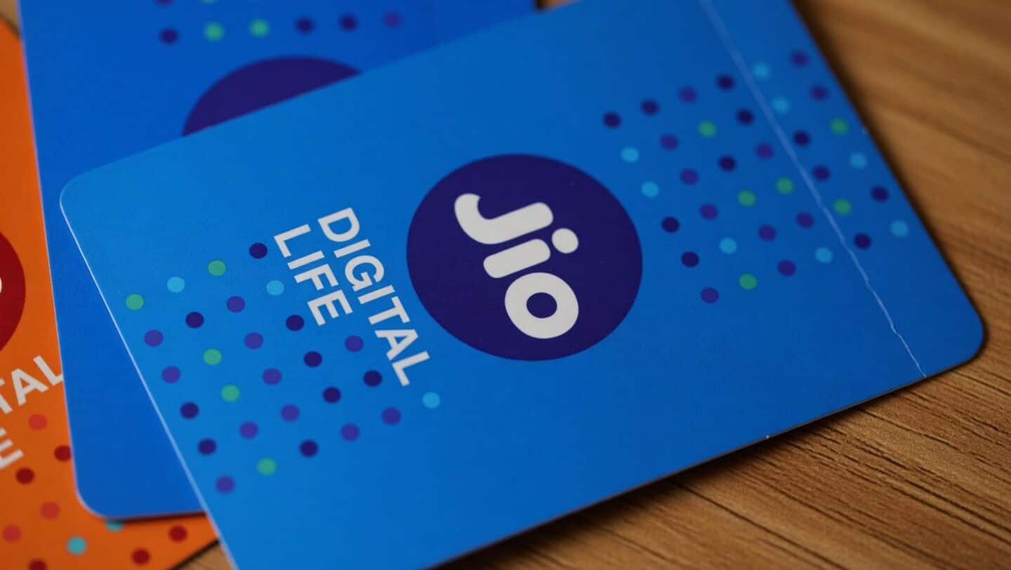 Jio launches ₹200 OTT pass with 15 services
