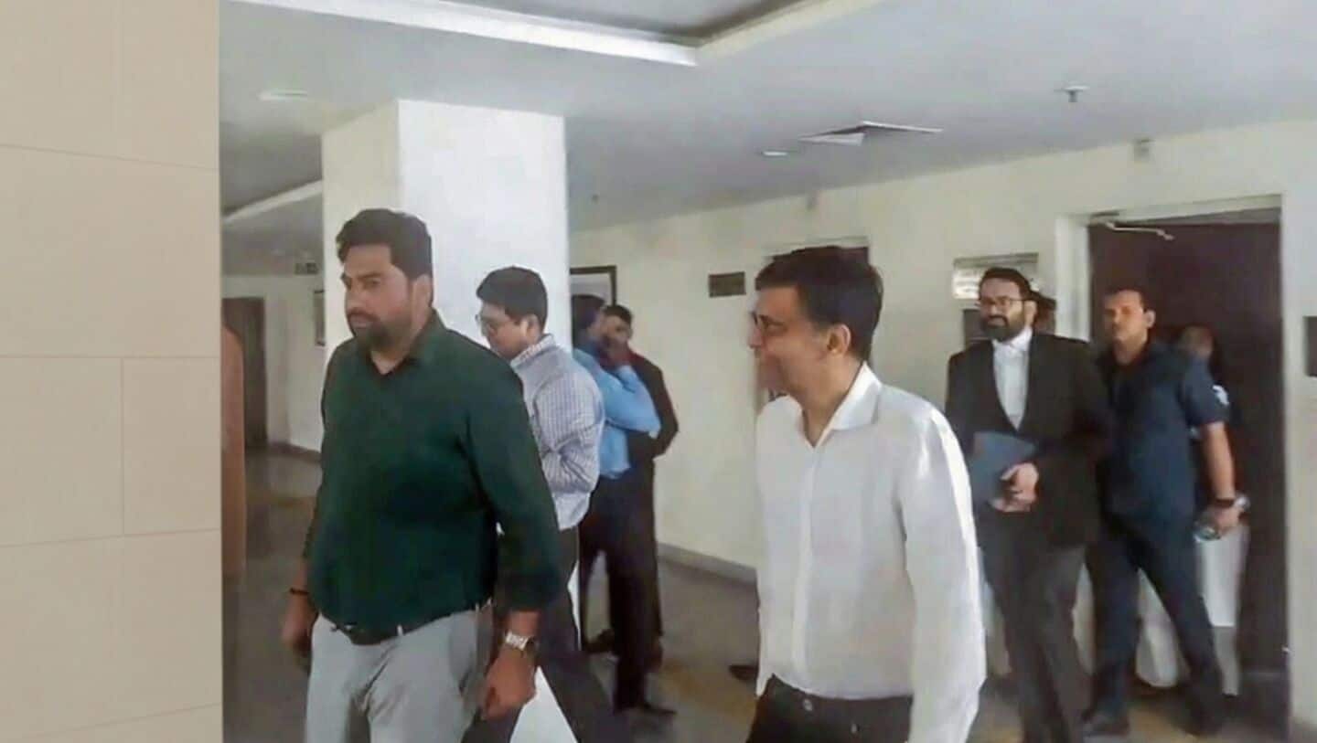 ED custody for ex Reliance ADAG executives in ₹11,500cr probe