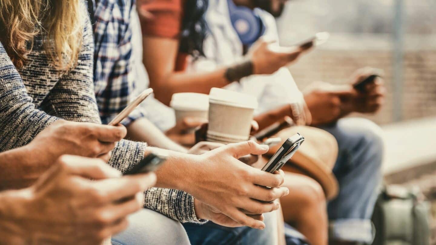 Indian government reviews companies' use of AI in customer service