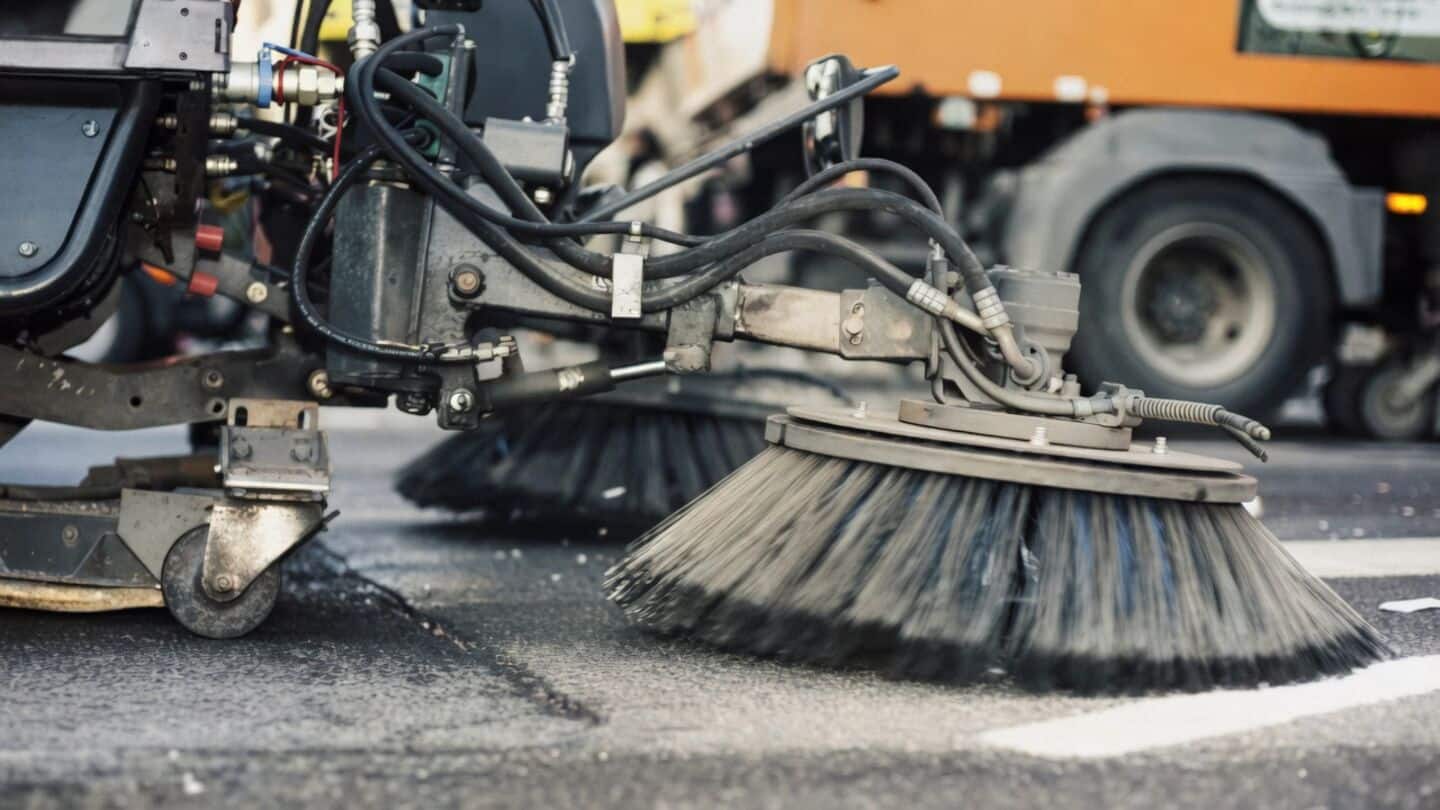 CAQM directs MCD to intensify road dust controls in Delhi