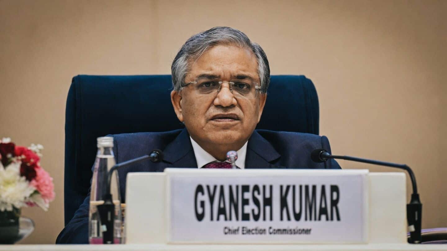 CEC ज्ञानेश कुमार पर गहराया संकट? सुप्रीम कोर्ट में एकतरफा फैसलों को लेकर निलंबन की याचिका