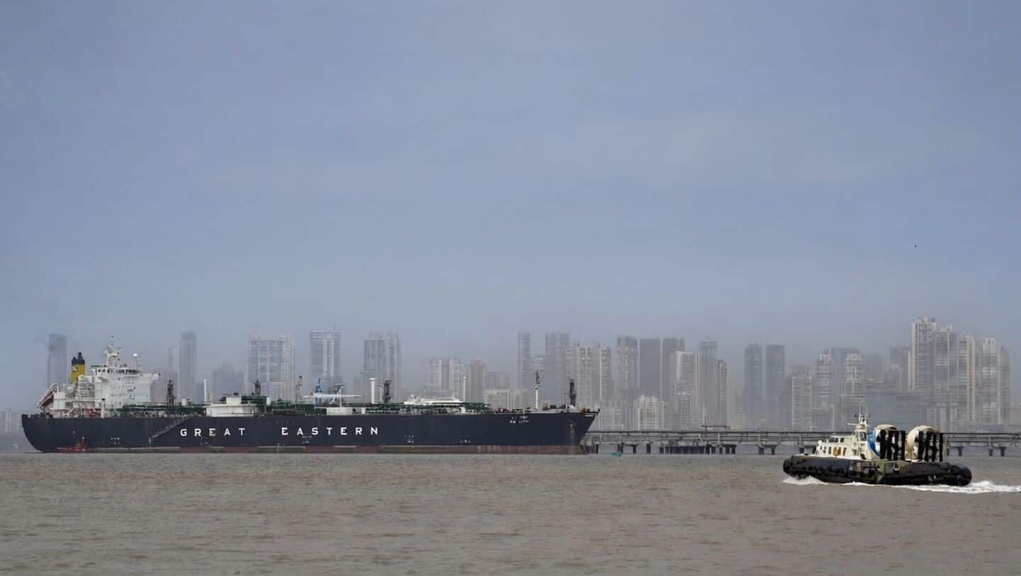 Indian LPG carriers cross Strait of Hormuz safely amid tensions