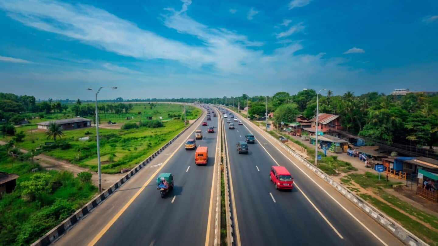 Supreme Court orders removal of roadside structures on national highways