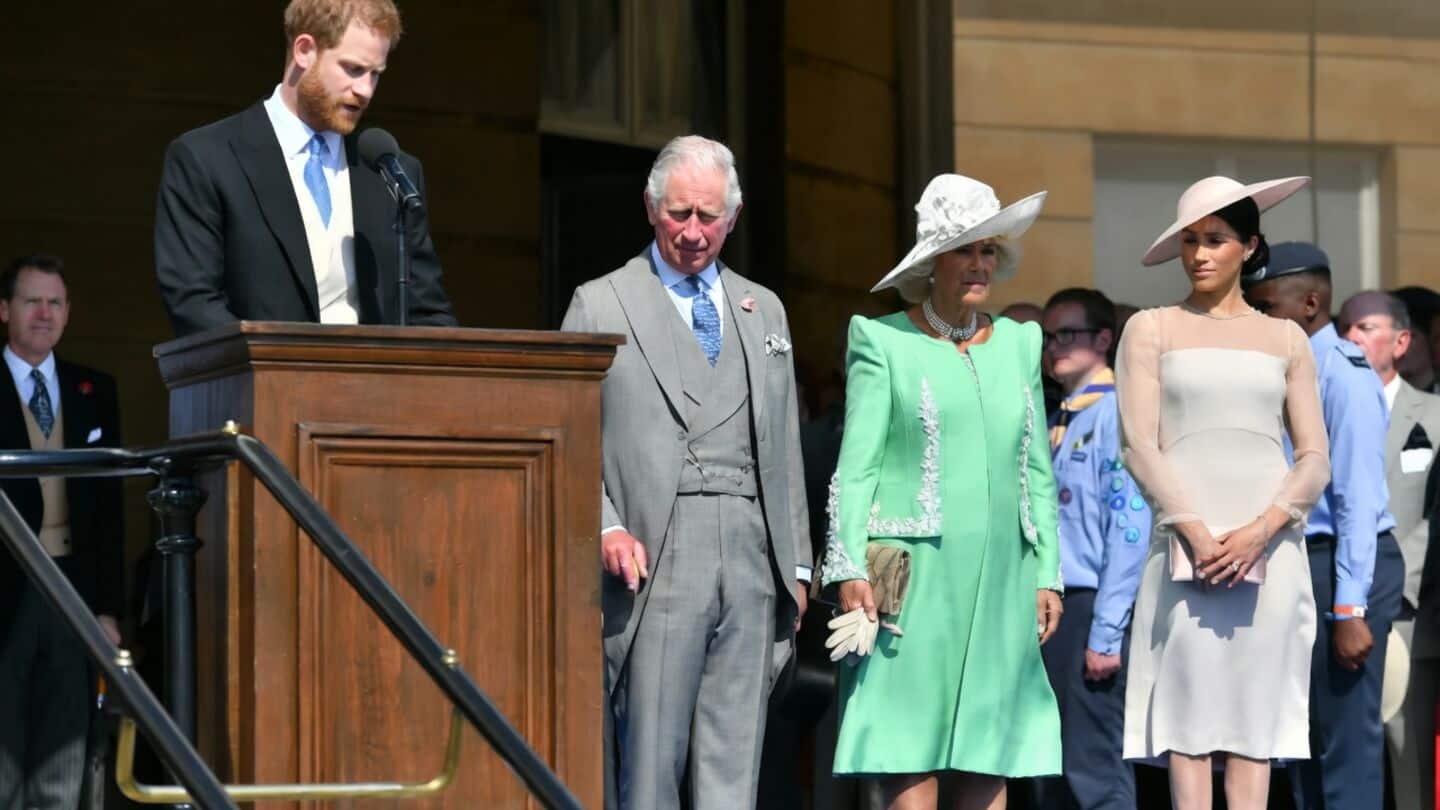 Markle mulls reconnecting with royals during possible UK summer visit