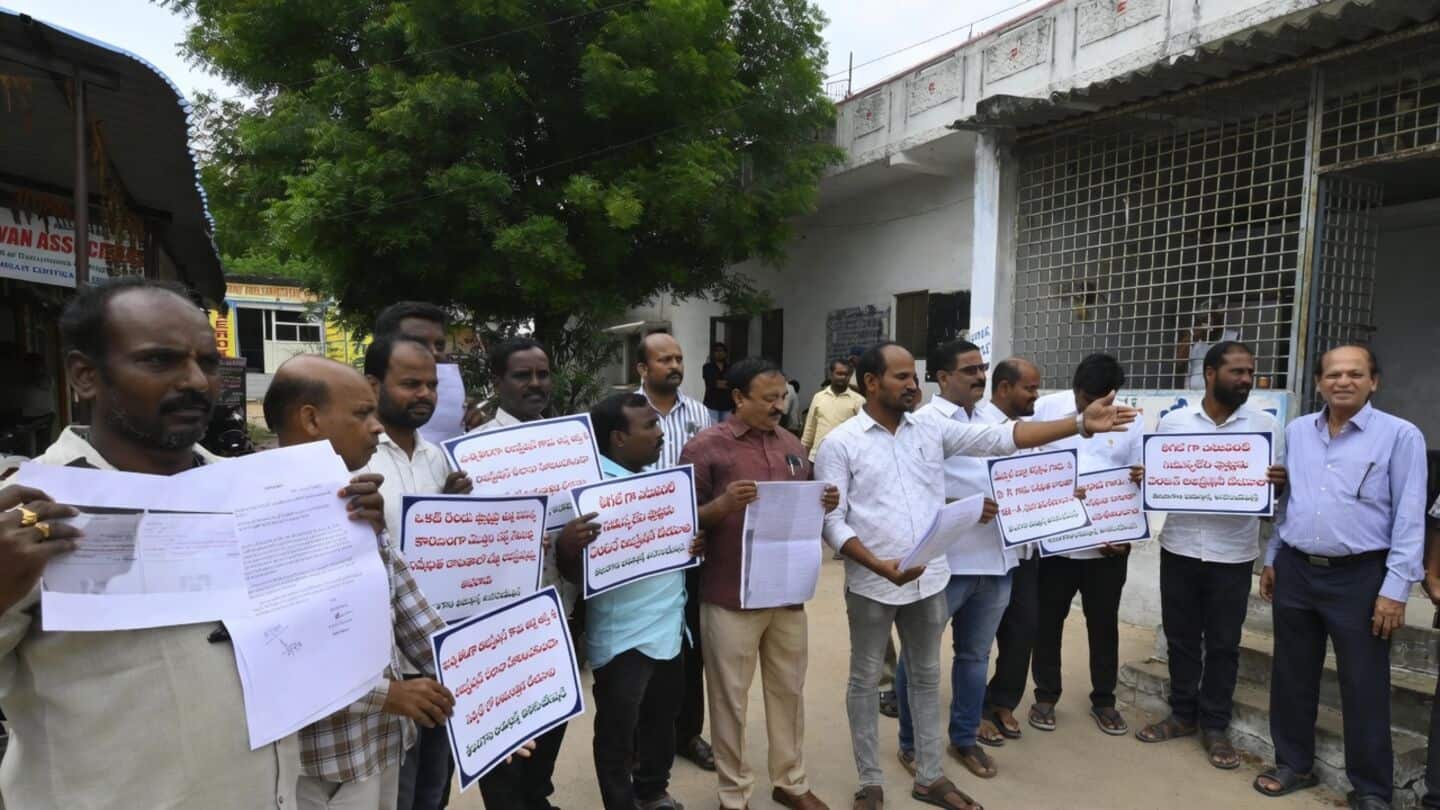 Telangana Realtors Association protests Section 22A listing of private lands