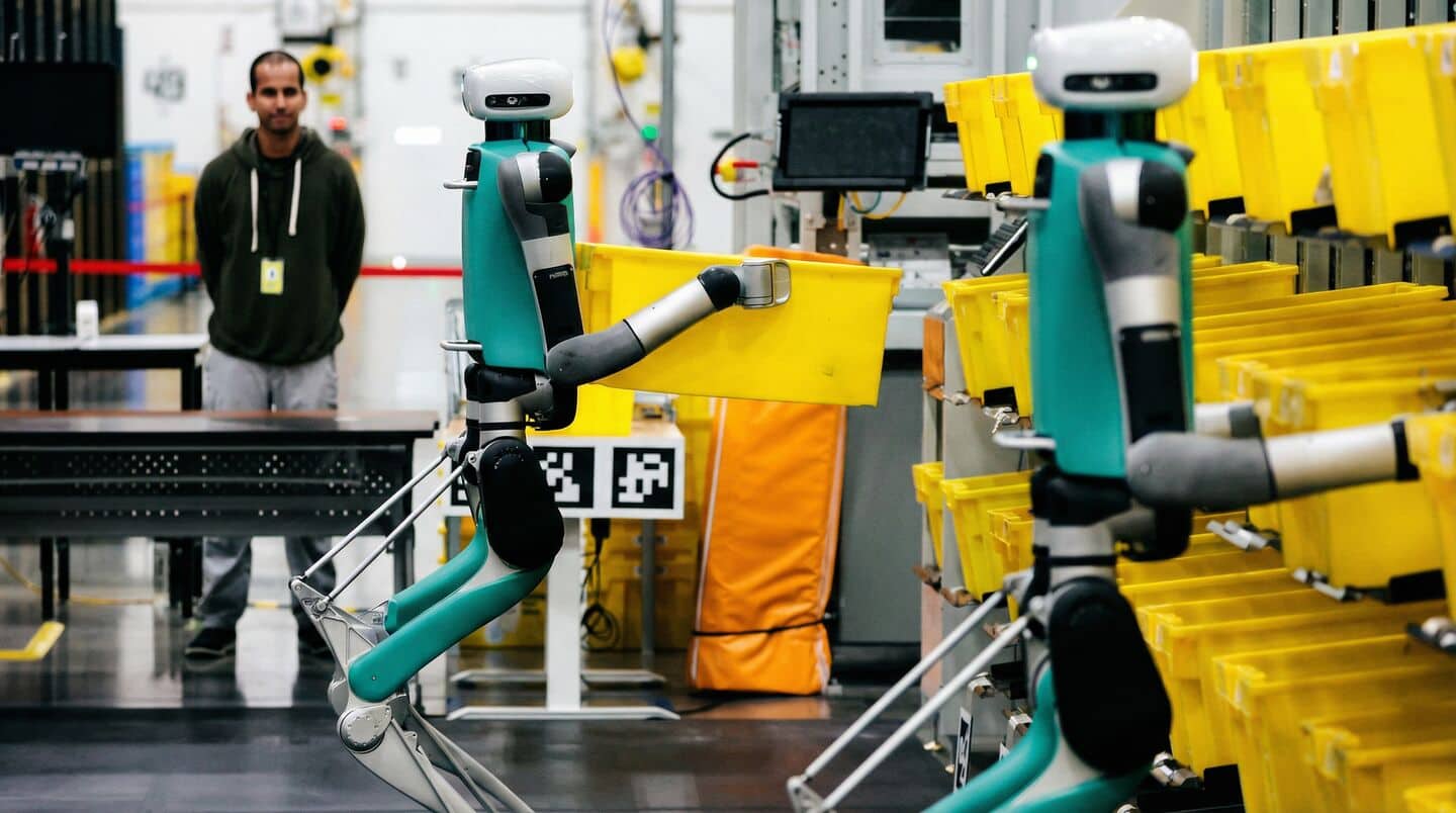 Amazon lays off employees in its robotics division
