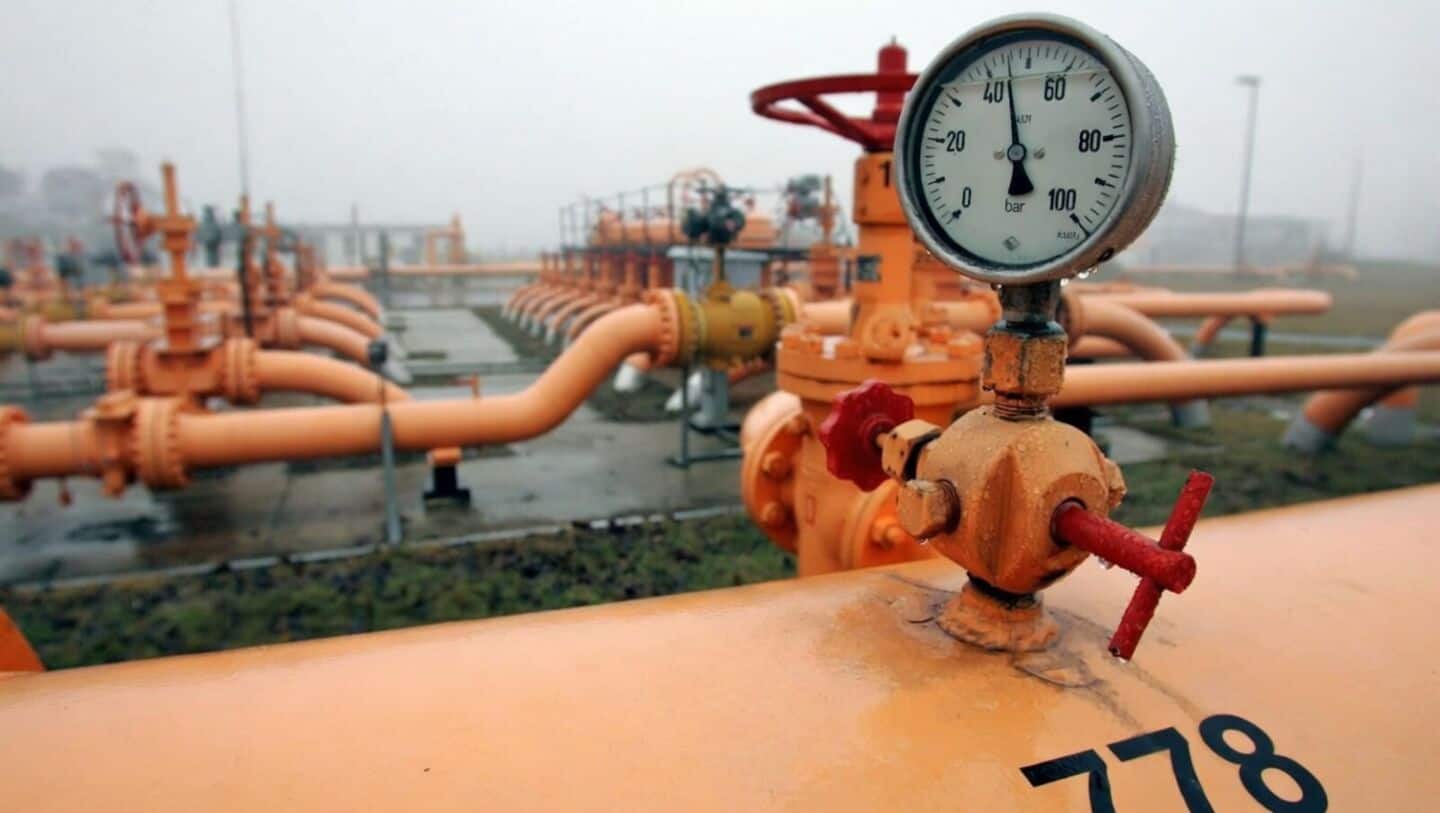 LPG supply under threat; government encourages switch to PNG