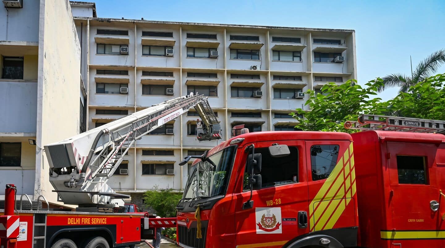 Fire at Delhi's spa alarms Jairam Ramesh, ministry office safe
