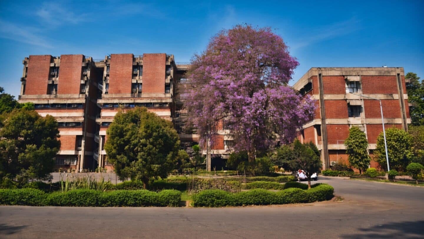 IIT Kanpur launches 4 online MTech programs for working professionals