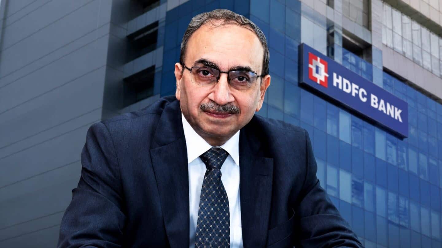 SBI के पूर्व चेयरमैन दिनेश खारा भी बन सकते हैं HDFC बैंक के नए CEO