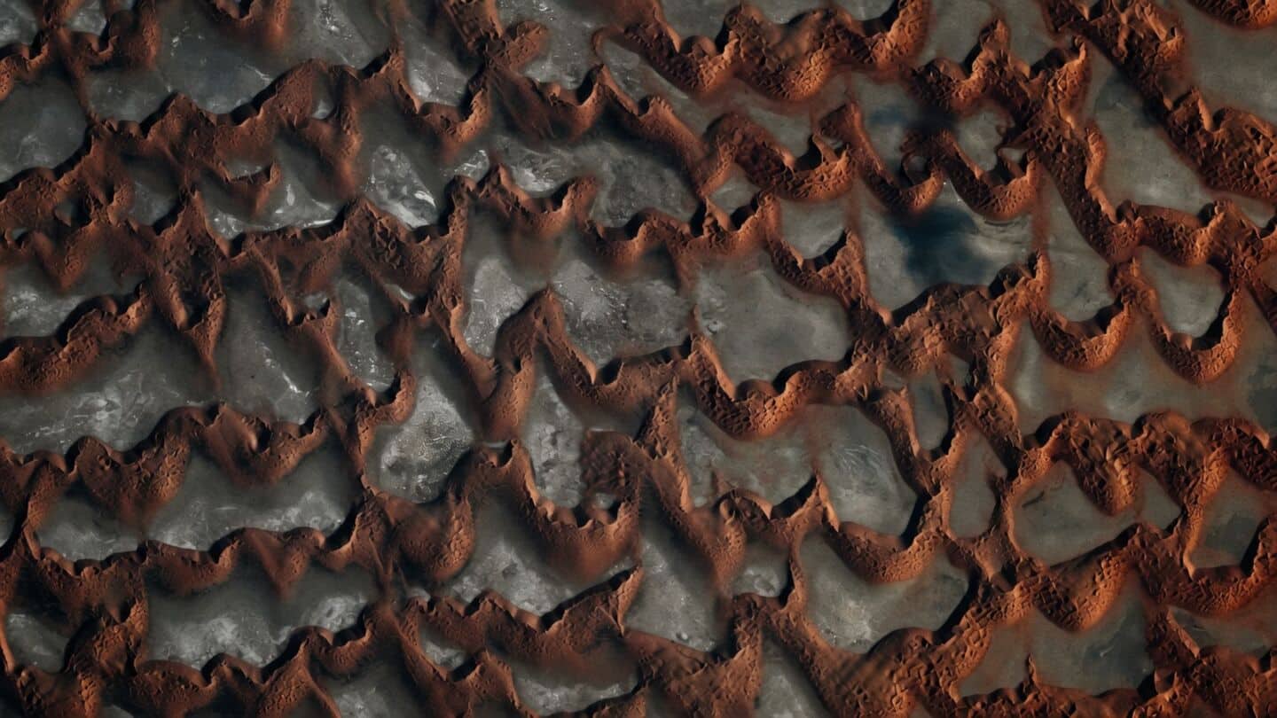 Jessica Meir posts 'Earth art' of Saudi dunes from space