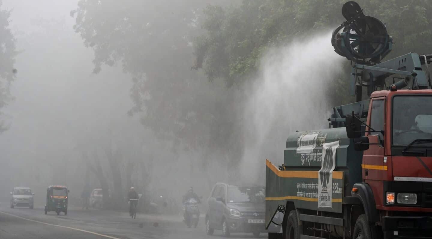 Delhi plans 200 truck-mounted anti-smog guns after Rekha Gupta's push