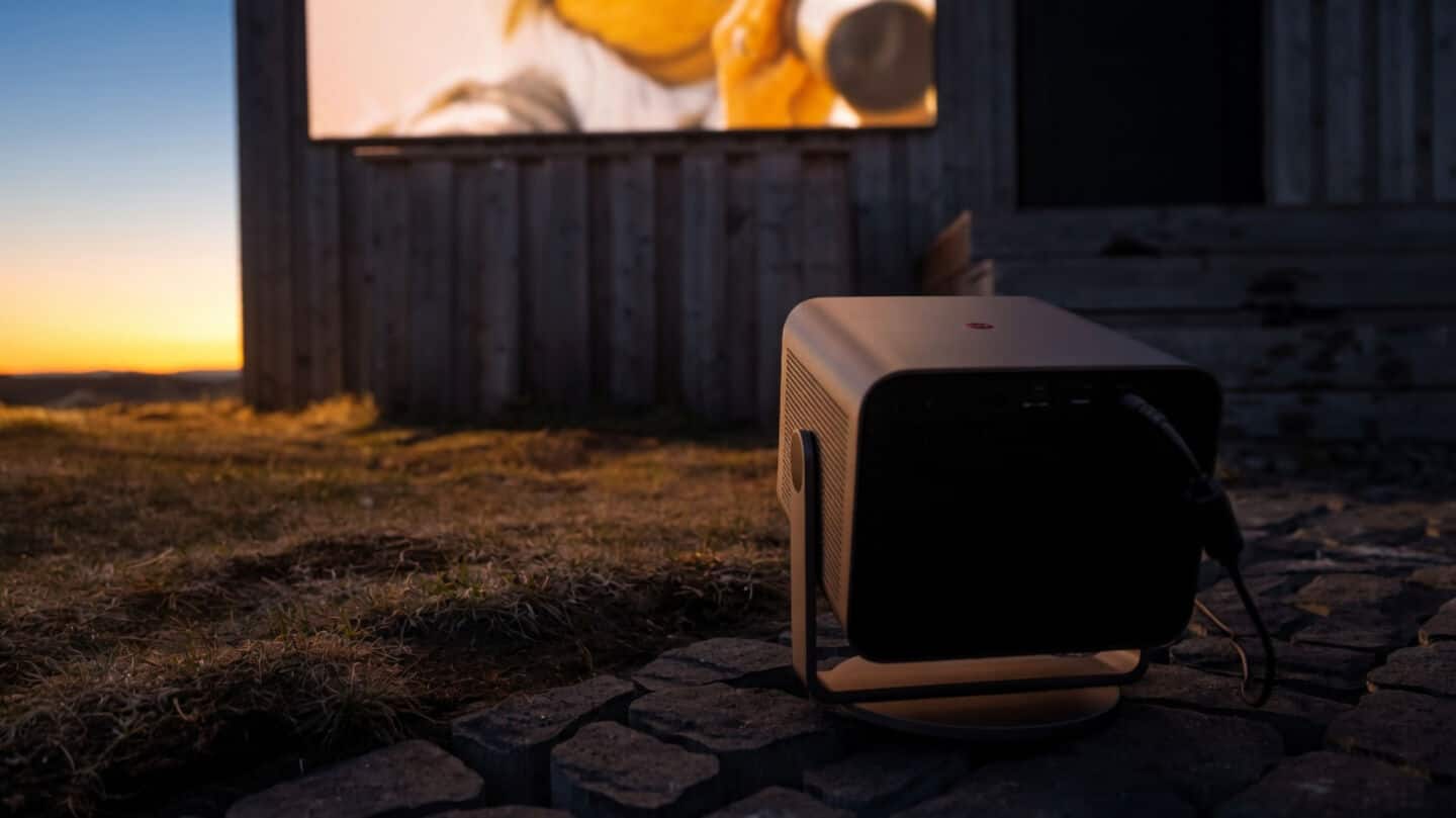 Leica will launch Cine Compact 1 4K projector June 18