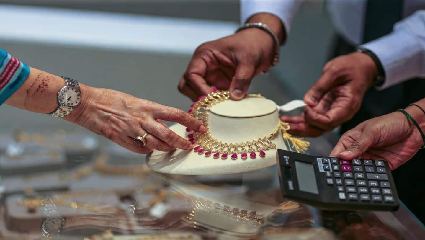 India raises gold import duty to 15% as imports slump