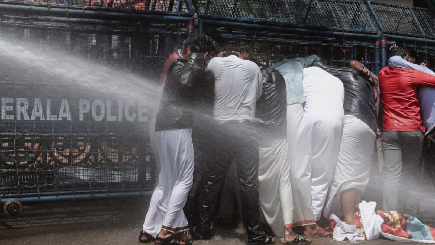 Kerala students protest CAPE IHRD fee hikes, liquor tax cut
