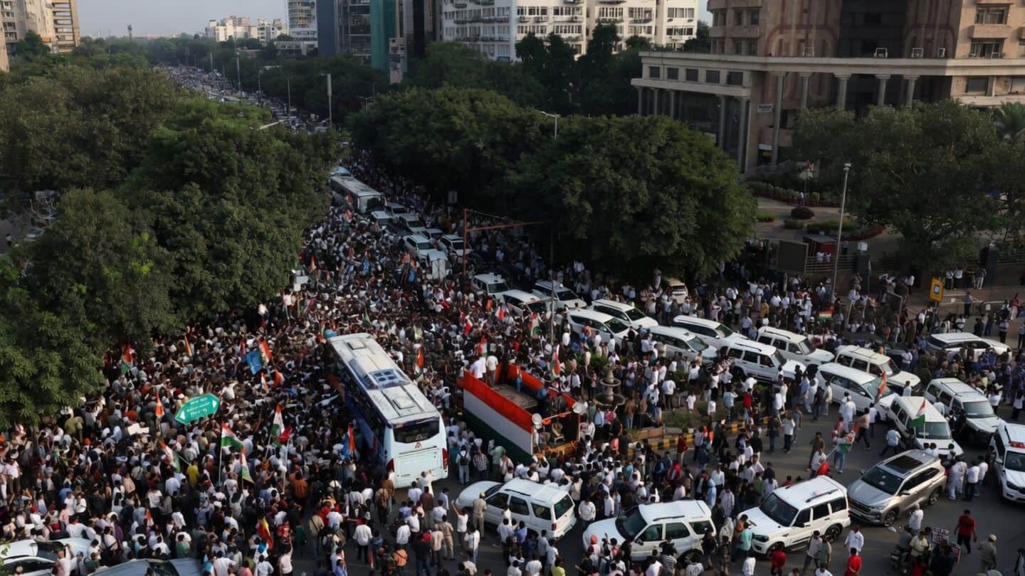 Delhi police warn of diversions for protests and Bloomberg forum