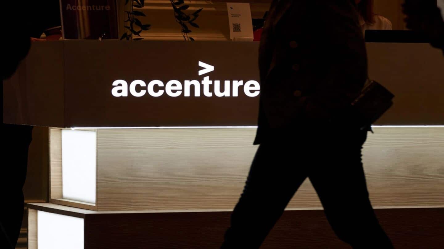 Accenture posts $18.68 billion revenue and raises profit margin outlook
