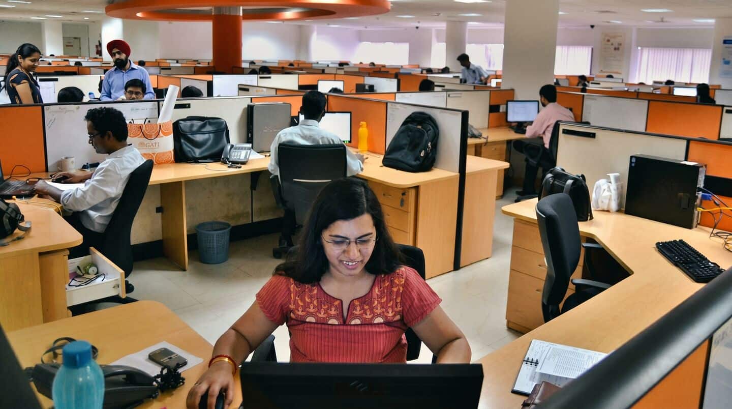 India tech jobs fall 14% to 2-year low in June