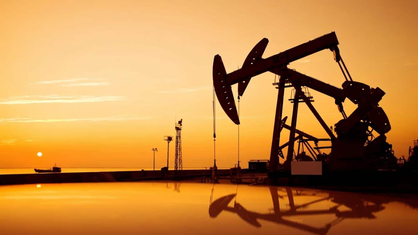 Oil drops below $106 as US and Iran negotiate deal