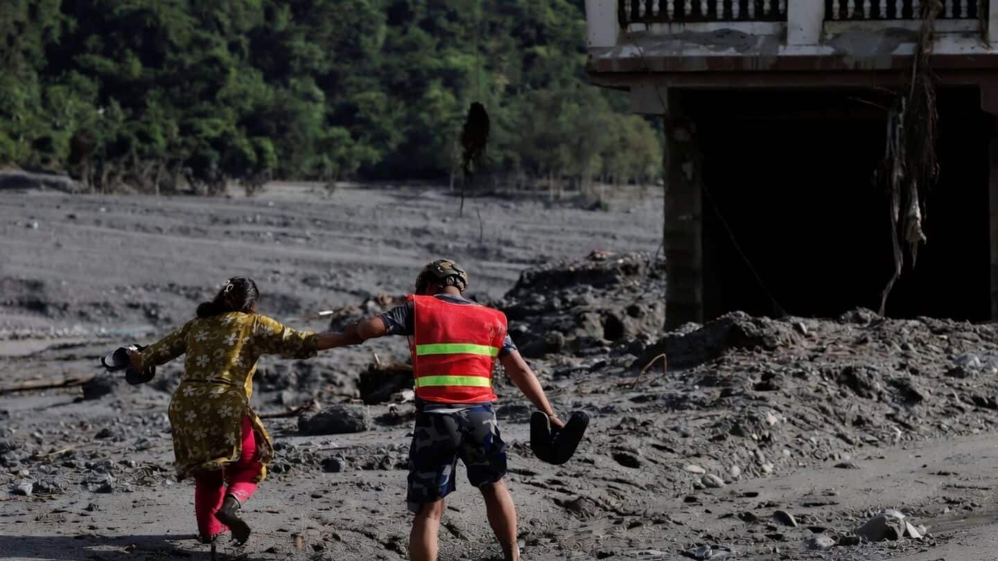 Nepal flash floods kill over 500, India sends 11-member team