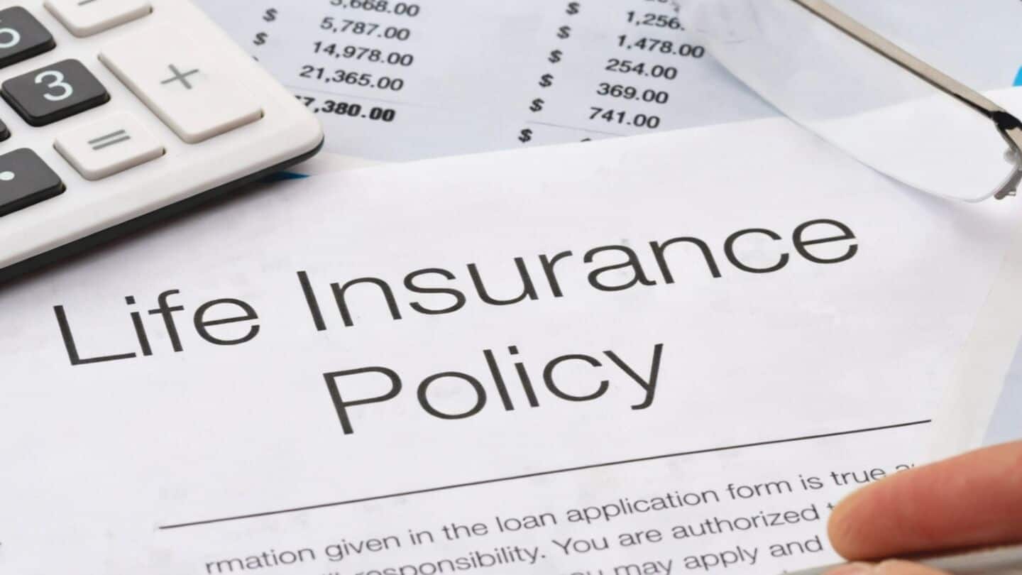 Average life insurance premium per policy rises 42.6% in India