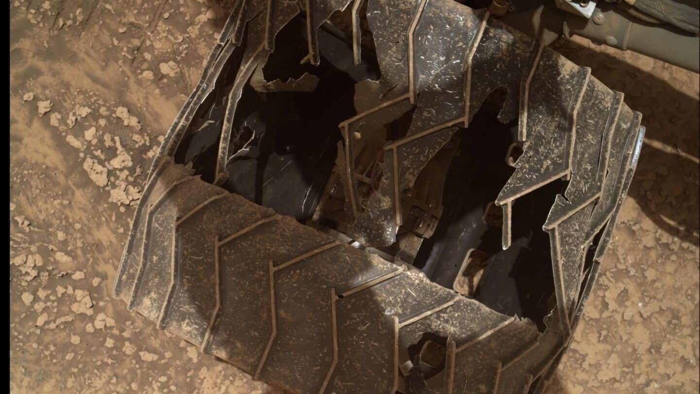 NASA's Curiosity rover shows wheel damage but continues Mars exploration