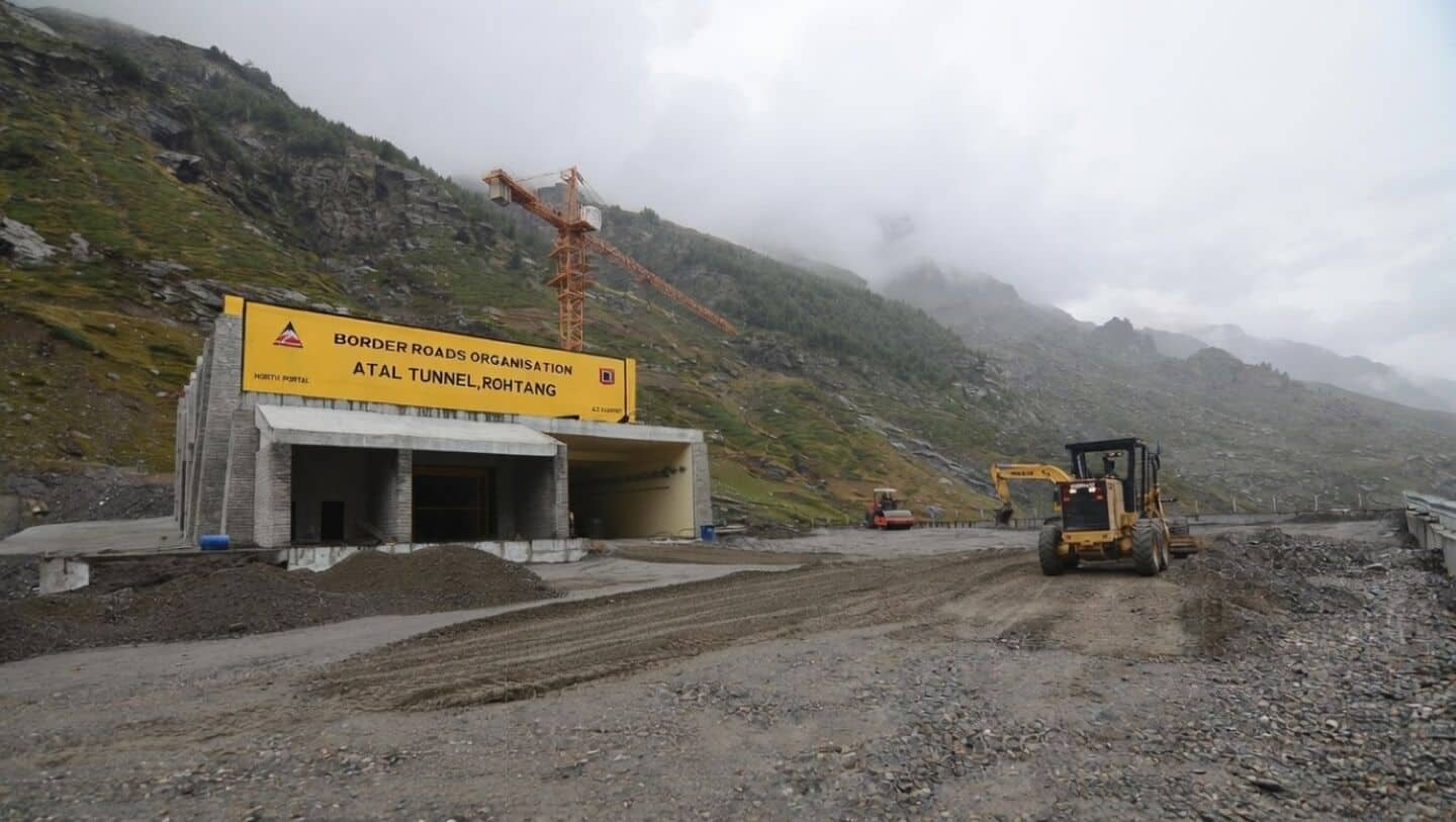 Himachal Pradesh records 7-8°C drop after rain and snow