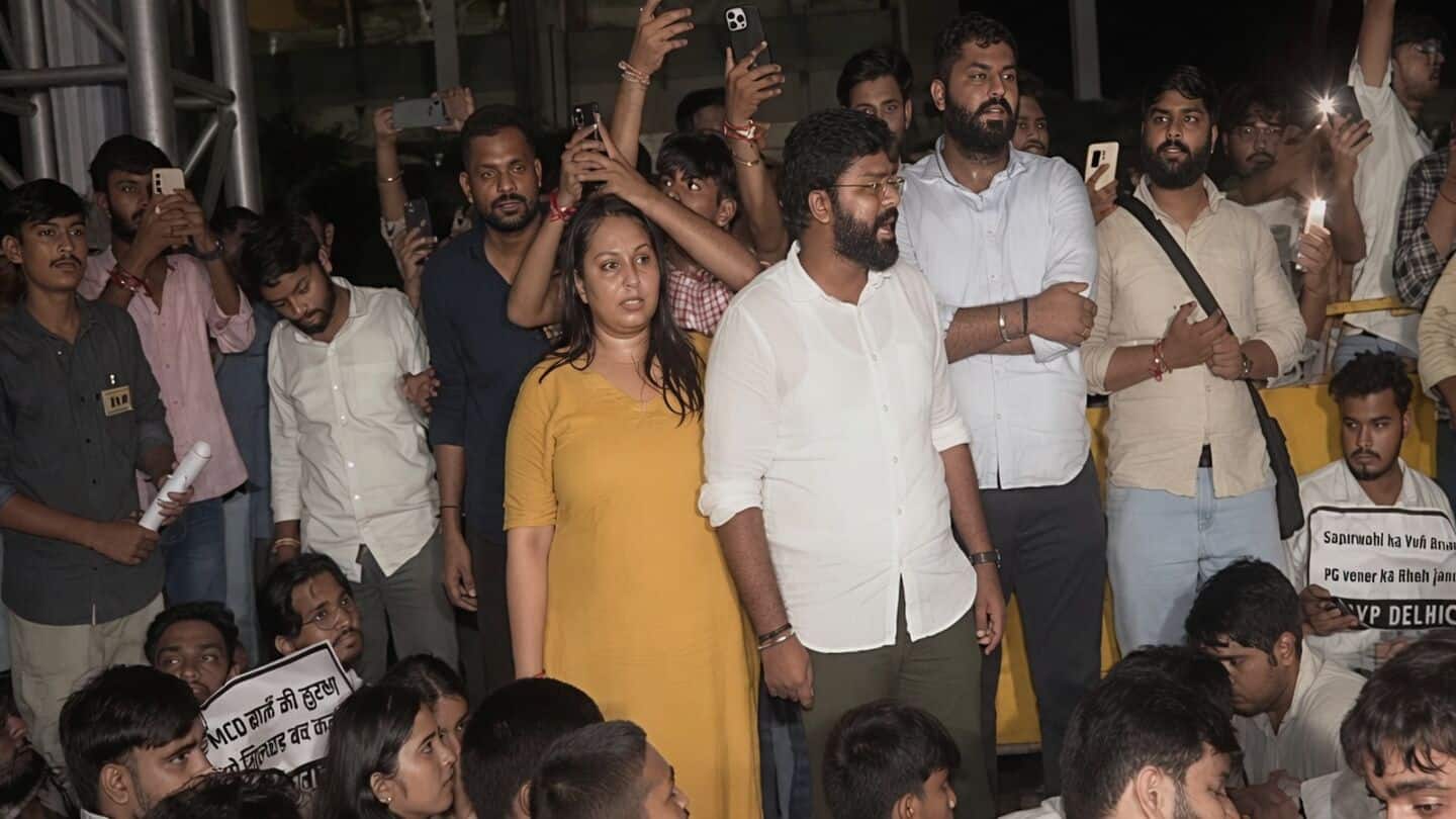 ABVP detained after MCD protest over Satya Niketan collapse