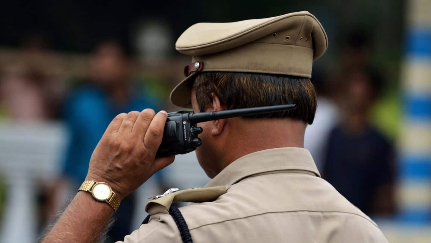 Mangaluru constable Hanumanth Kanti assaulted with asbestos sheet while patrolling