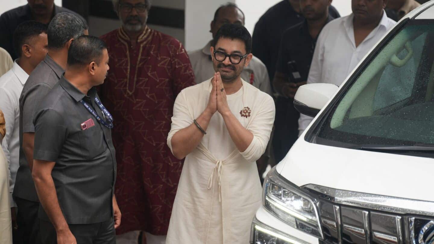 Khan marries Spratt signing register at Bandra home in Mumbai