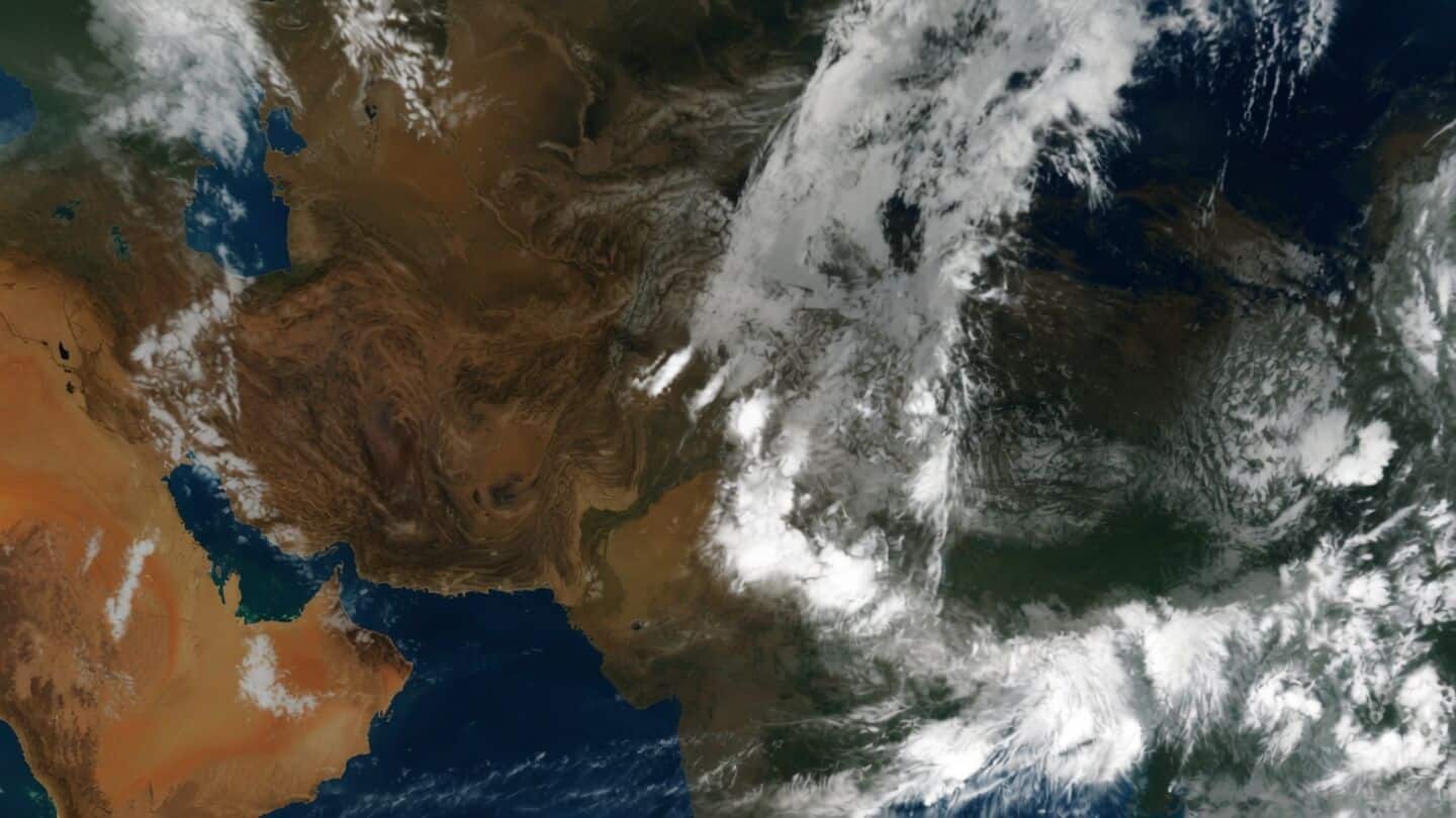 INSAT-3DS captures nearly 3,500-km cloud band from China to India