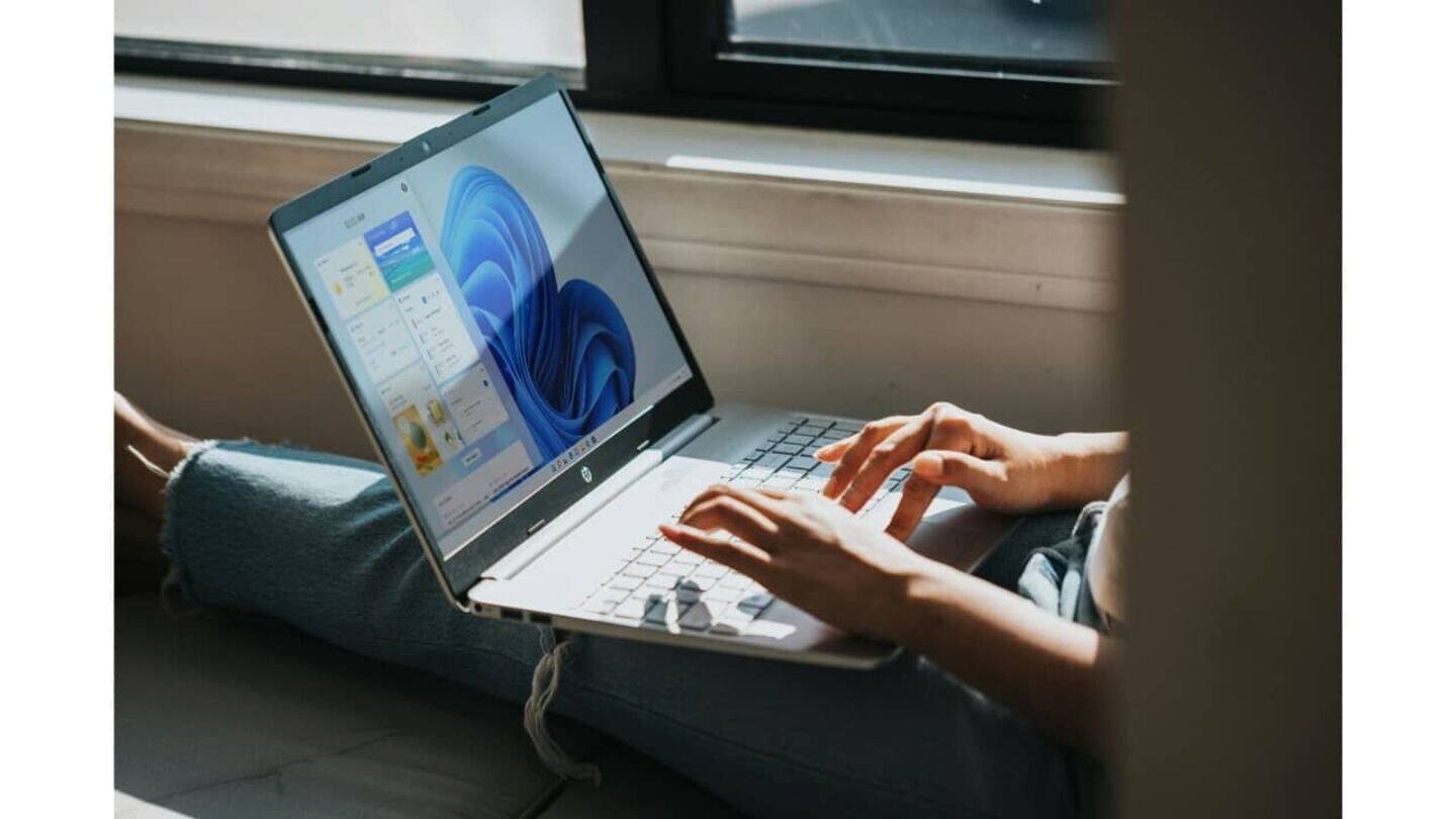 Windows 11 gets AI features in Notepad, Paint, Snipping Tool
