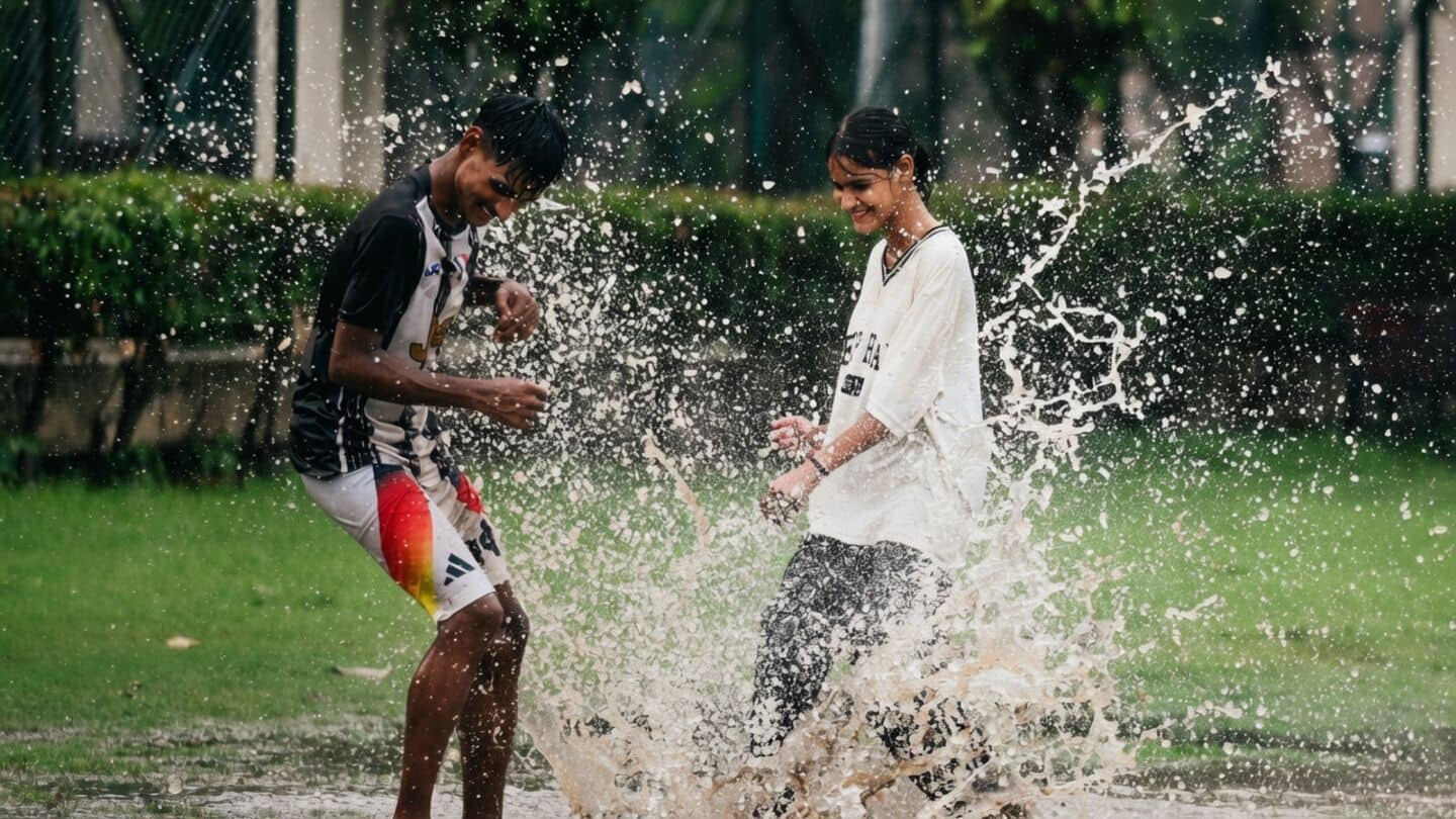 IMD records 1mm as Delhi wakes to light showers