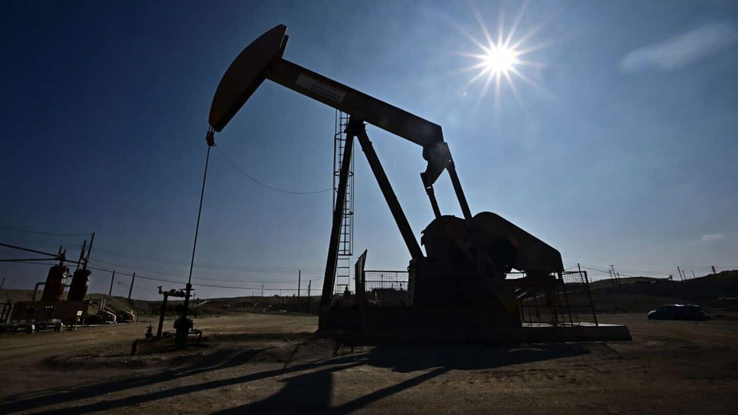 EIA warns over 6 million bpd losses as OECD stocks fall