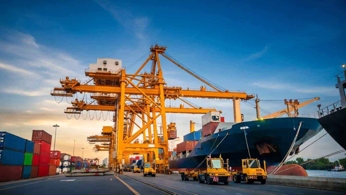 DAP and urea shipments stuck at Kandla as India sows