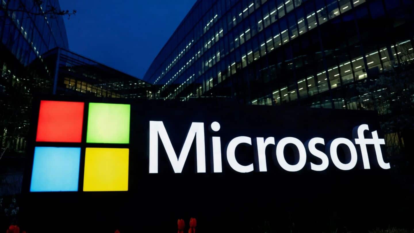 Leaked spreadsheet reveals Microsoft compensation details for nearly 600 employees