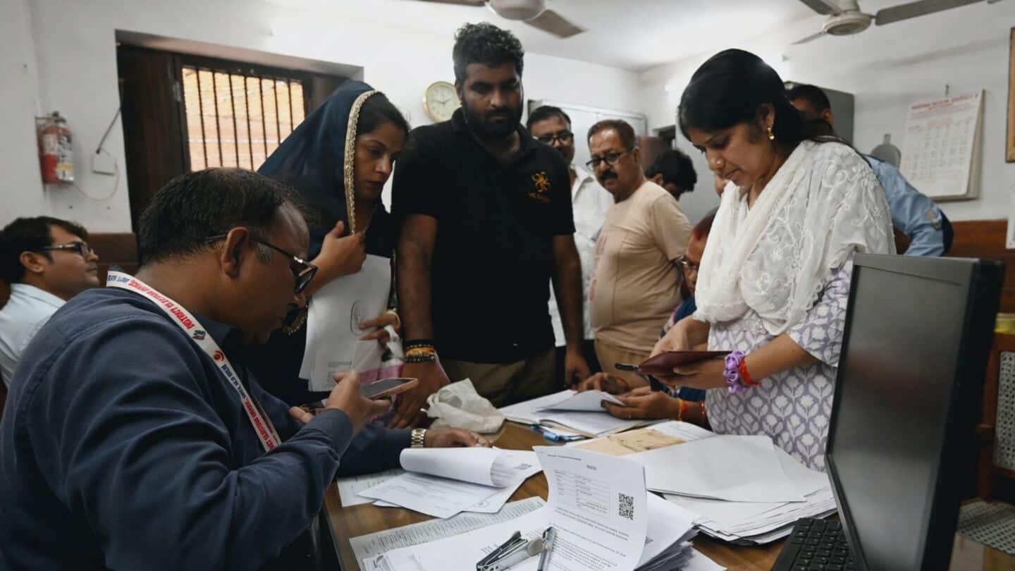 Delhi voters: only 23,000 of 3,163,930 addressed draft list notices