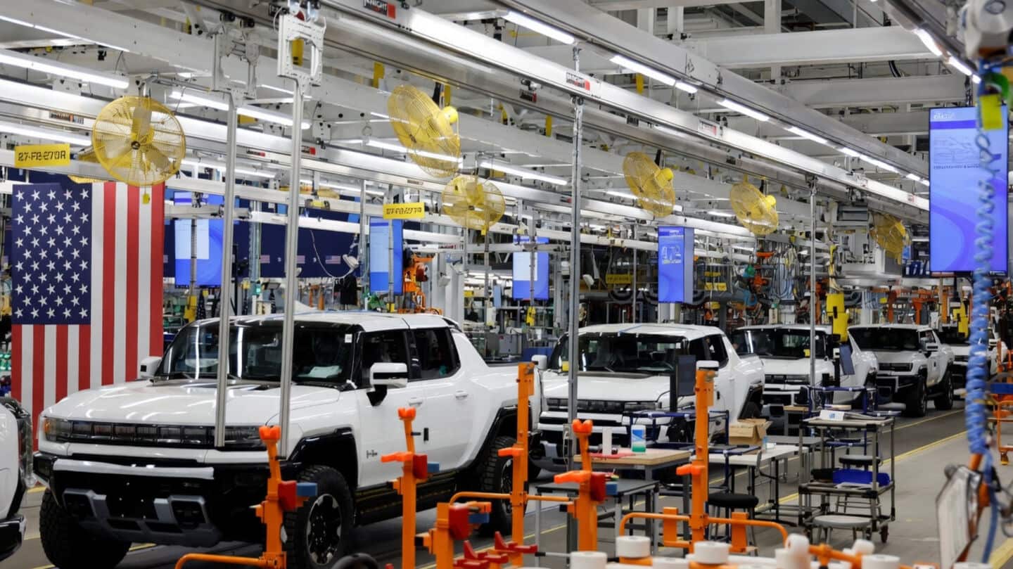 General Motors replaces 1,000-plus Factory Zero workers with 50 cobots