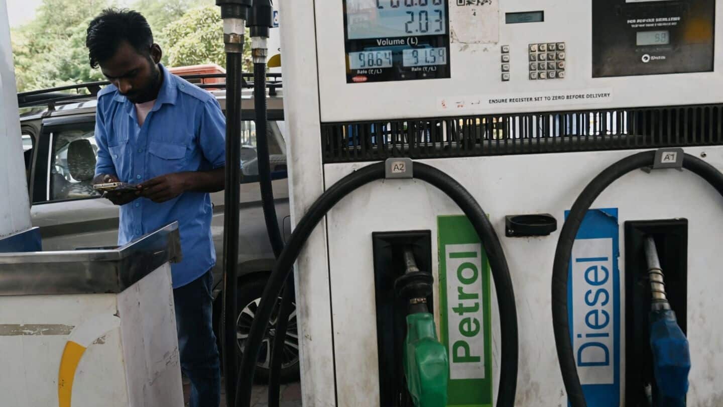 India holds fuel prices after ₹7.50 hike amid energy crunch