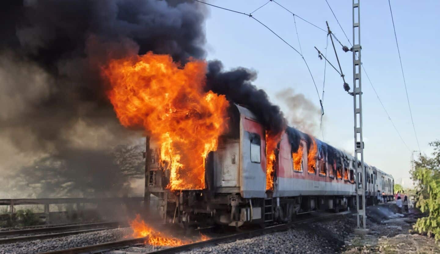 Ratlam records 2nd Rajdhani Express fire in 15 years