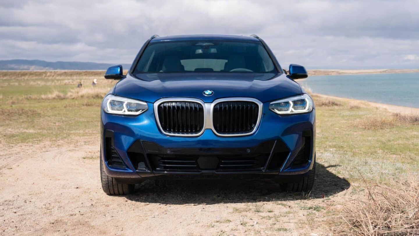 BMW iX3 50L xDrive covers 800km on single charge