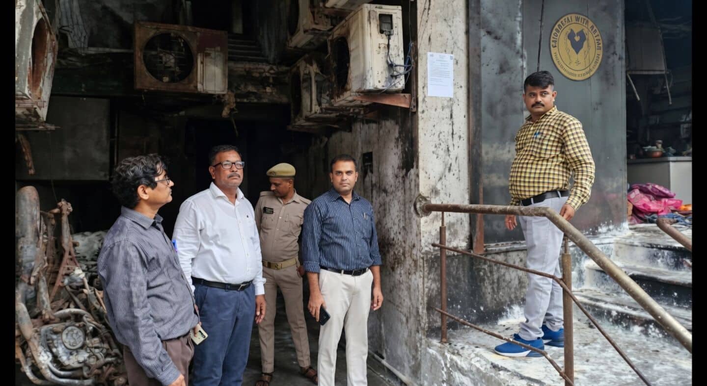 Aliganj fire kills 15, Lucknow Development Authority orders demolition