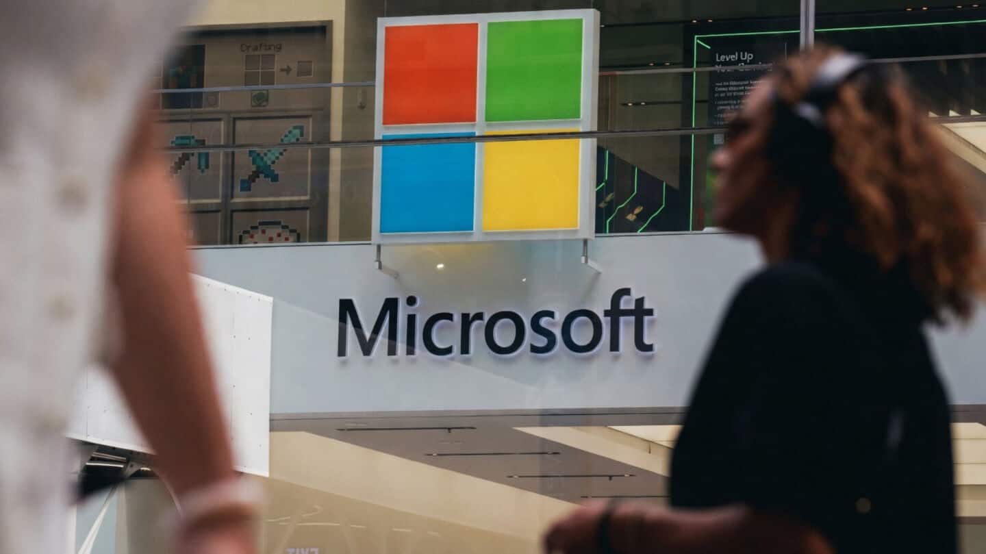 Microsoft shares gain 37.5% and $1 trillion on AI cloud