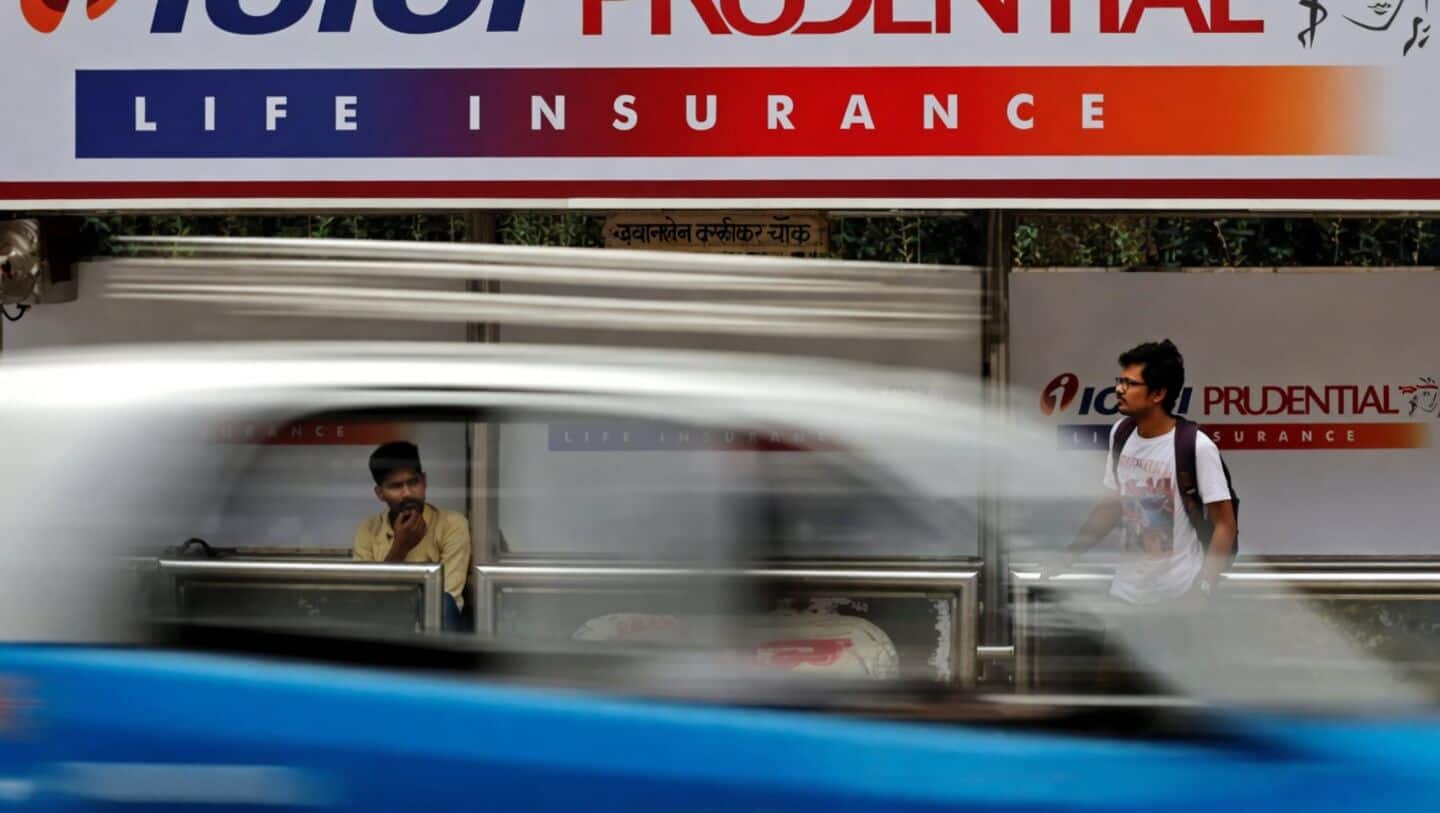 Prudential set to buy 75% Bharti Life 3500/cr in India